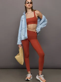 High Rise Legging in Ribbed Melt