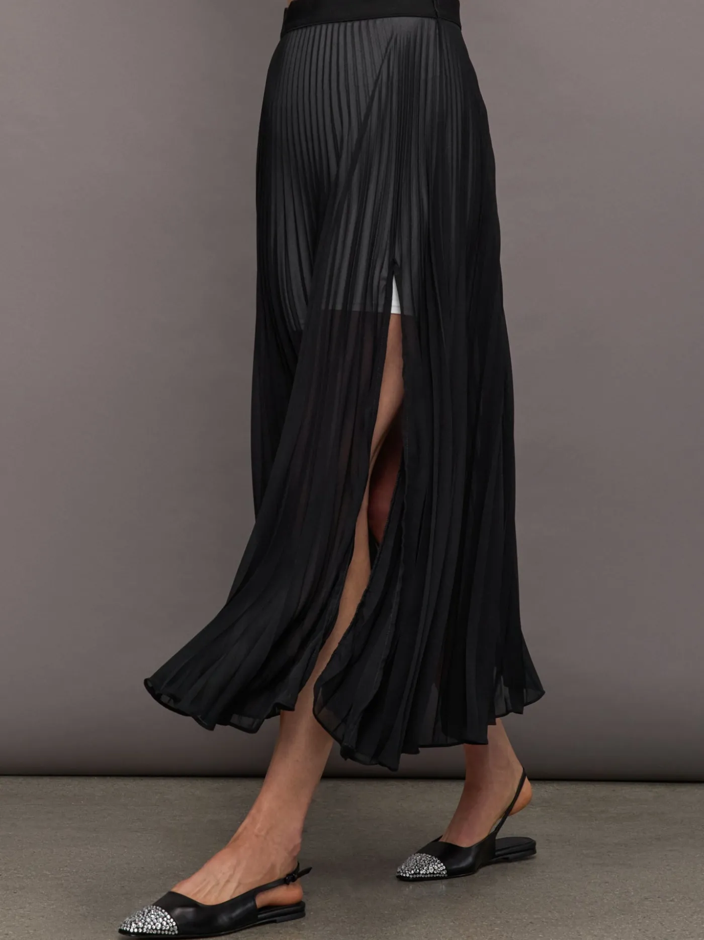Mesh Pleated Skirt