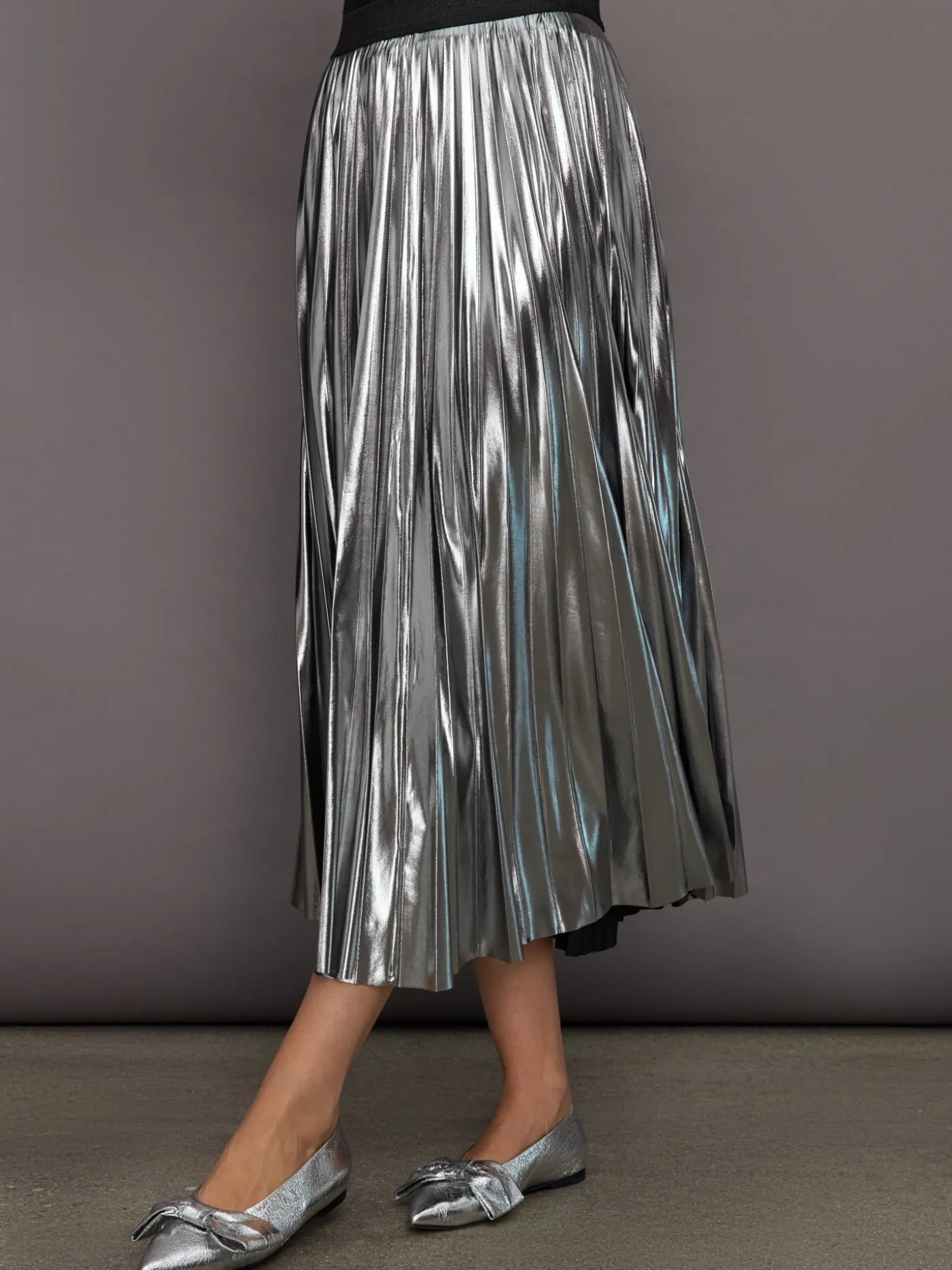 Metallic Pleated Skirt