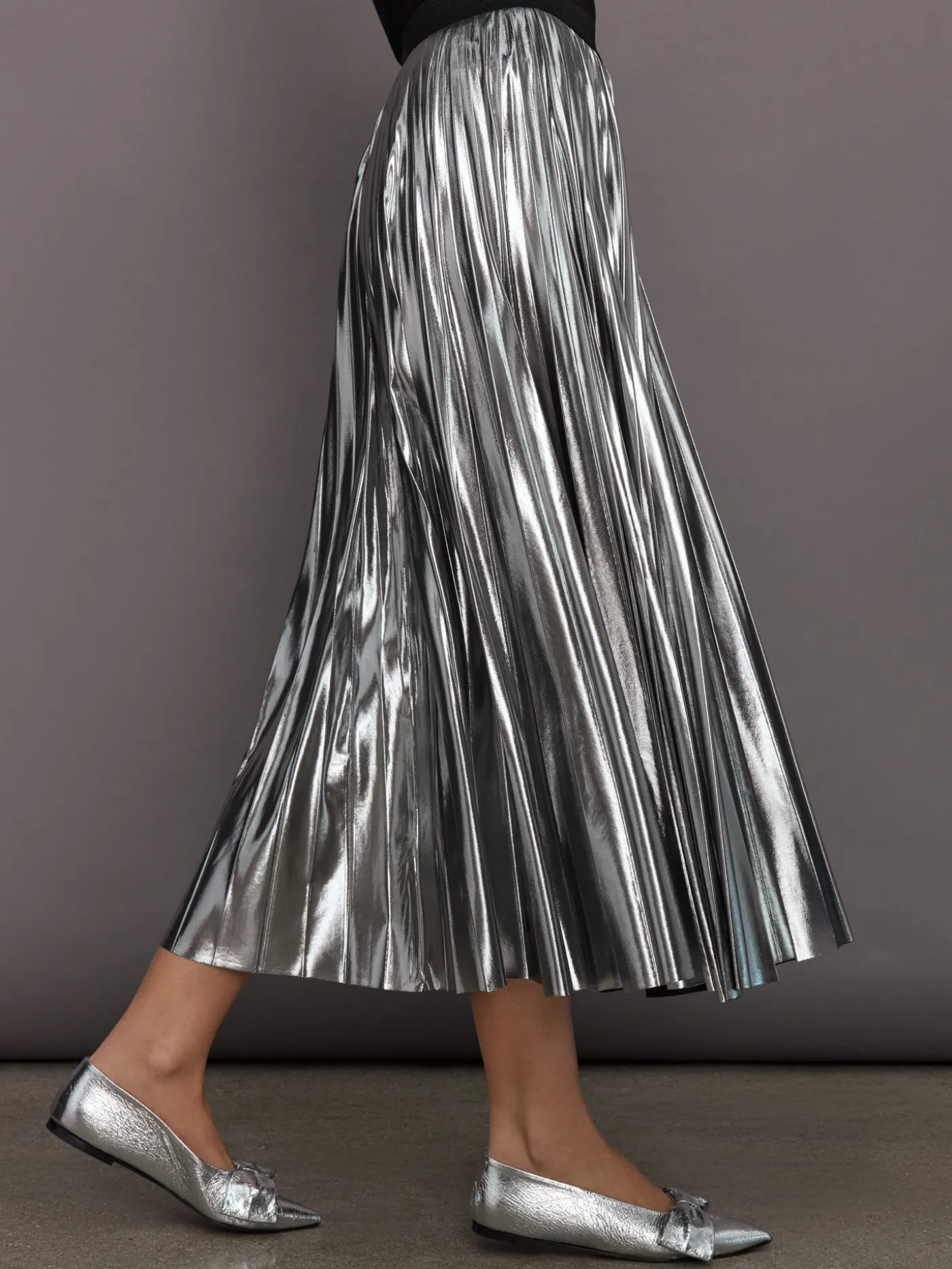 Metallic Pleated Skirt