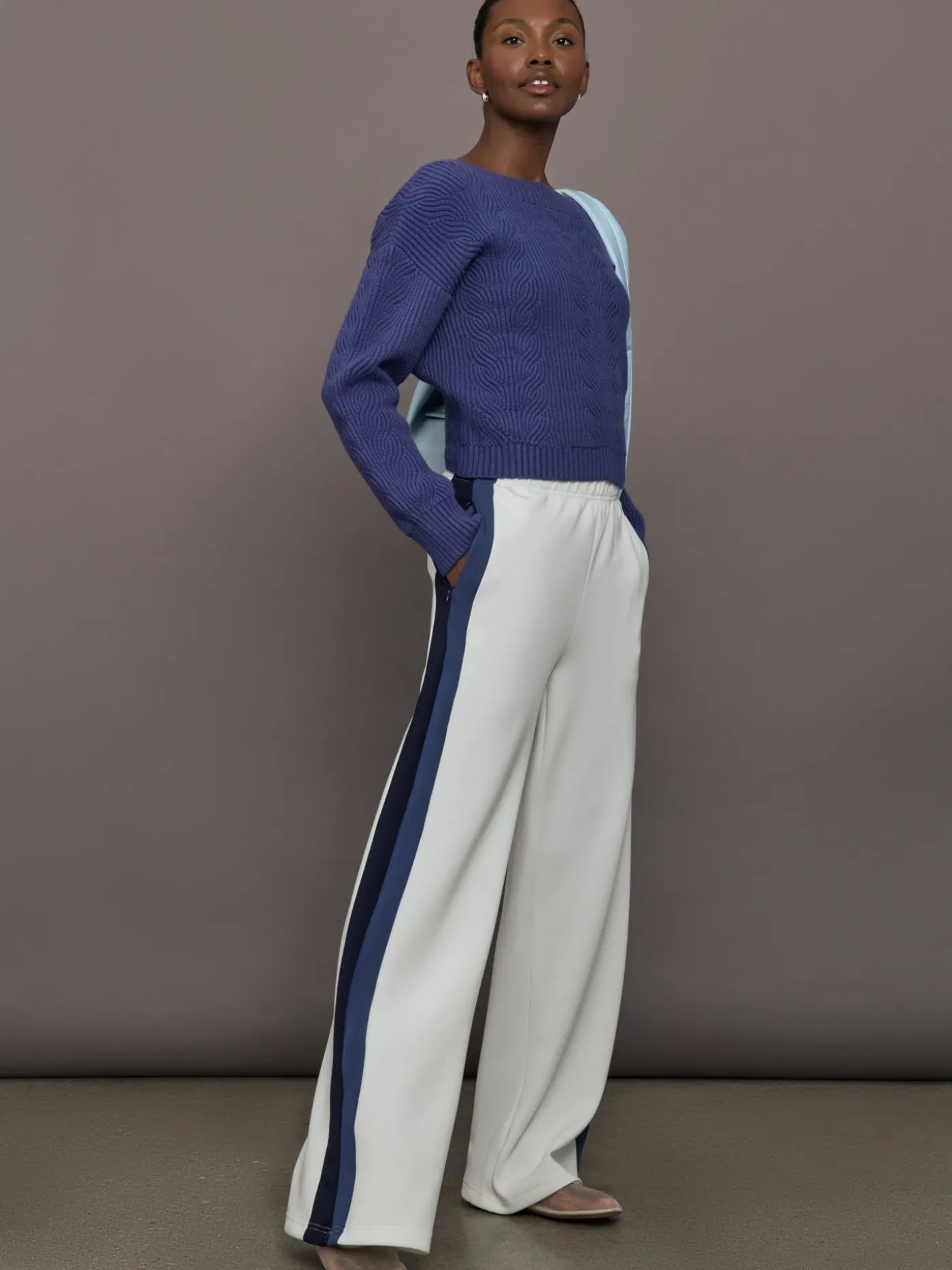 Twist Pullover