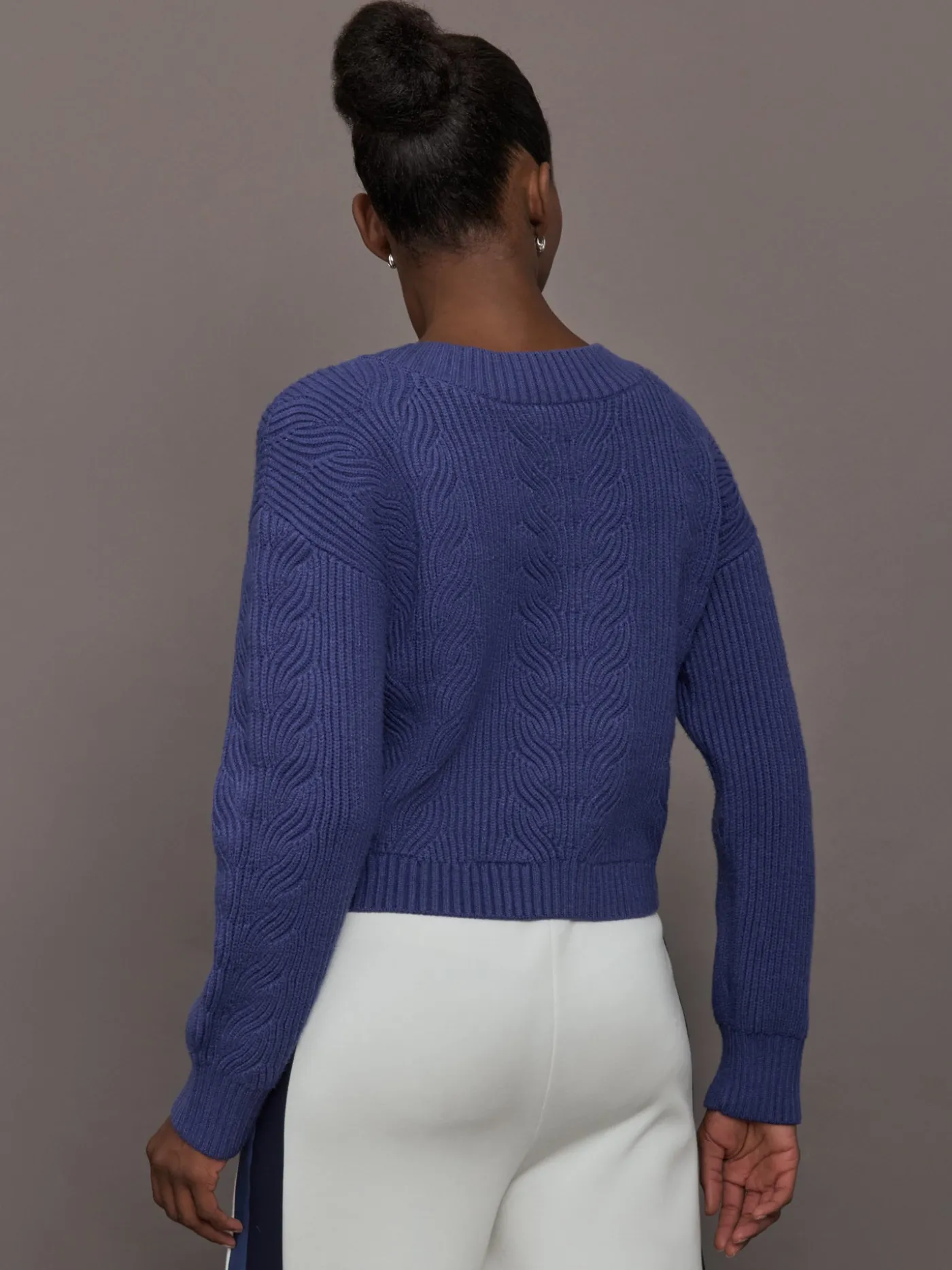 Twist Pullover